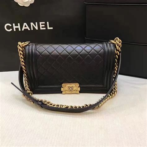 chanel boy bag description|boy chanel bag price.